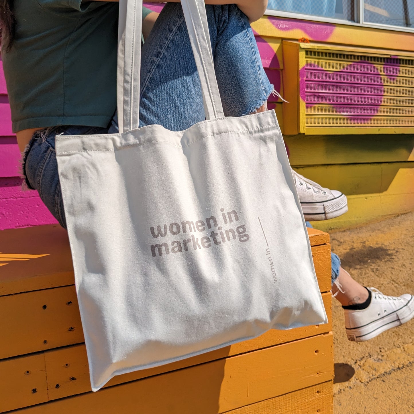 Customized tote bag.             Women in ______ ?